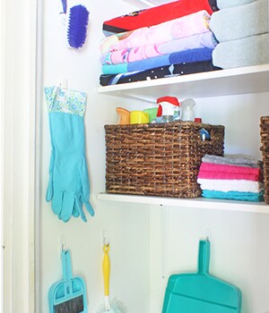 Hang gloves from the spring clip to keep them easily accessible and use the wire hooks to hold lightweight essentials such as dustpans and brushes
