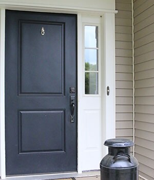 outdoor holiday front door display