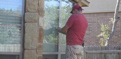 start applying the Command™ Outdoor Light Clips down the center
