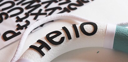 Add the letter stickers onto the front of the wreath to spell out ‘HELLO SPRING’
