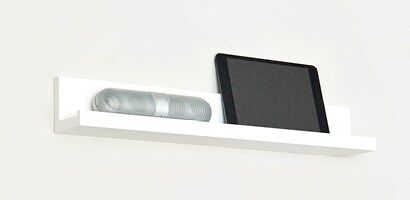 Command™ Quartz Picture Ledge for music and streaming fitness classes
