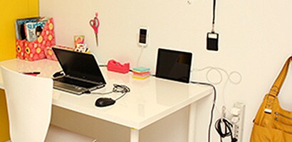 Clutter-free Desk Organization