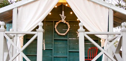 Kid’s Hideaway Holiday Décor
